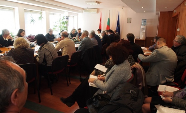 Изпълнителното бюро на БСП заедно с експерти и членове на