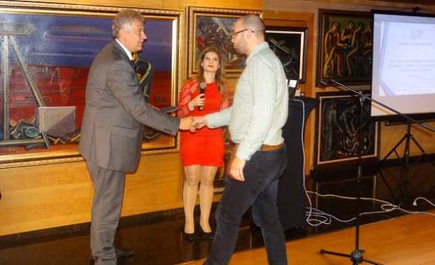 Надявам се младите ни специалисти и докторанти да останат тук