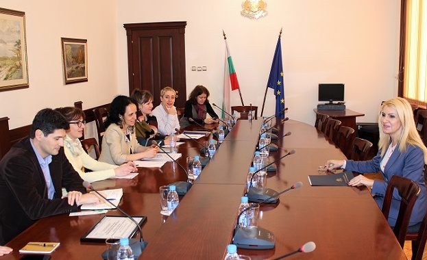 Представителите на неправителствените организации от Обществения съвет към парламентарната Комисия