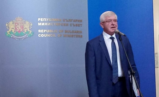 Със законопроекта регламентираме реда за установяване на липсата на лекарства