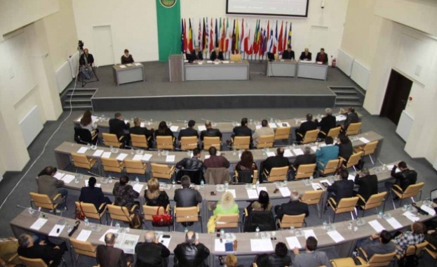 Достойнството и разума победиха арогантността така коментираха общинските съветници на