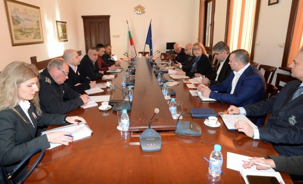 По покана на министъра на правосъдието Цецка Цачева днес се