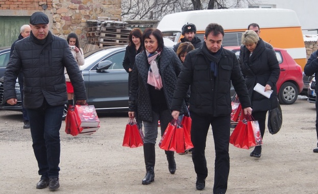 Традиционно идваме и помагаме на дом за сираци Св Николай