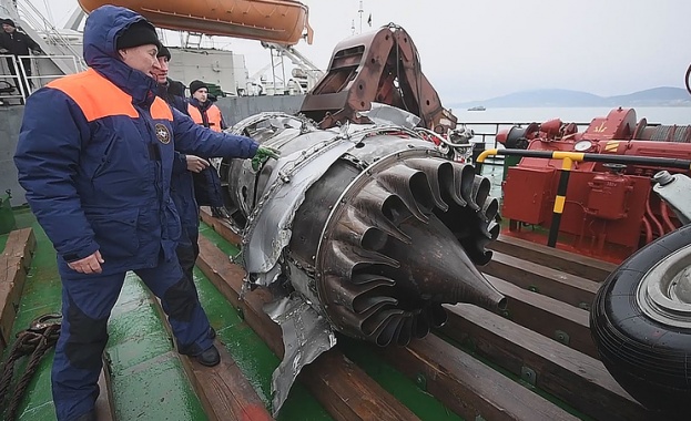 Категорично е отхвърлена версията за взрив на борда на самолета