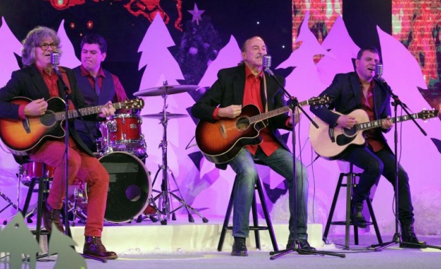 За 15 а поредна година навръх Рождество звездите на България