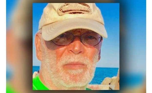 ЛУДИ ЛИ СМЕ НАИСТИНА Долу един умник е написал текст