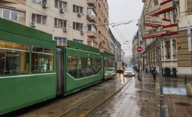 Трамвайна мотриса се повреди тази сутрин и предизвика затруднение в