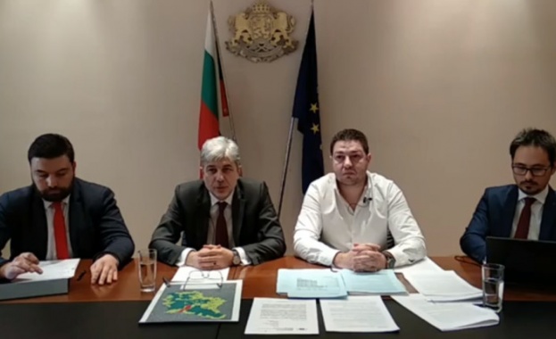 Министърът на околната среда и водите Нено Димов отговори на