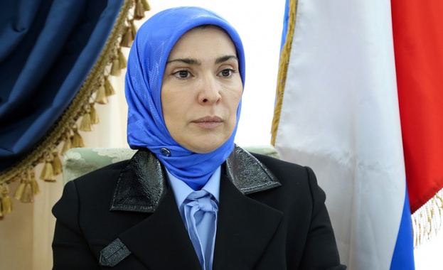 Съпругата на мюфтията на Дагестан Айна Гамзатова официално се кандидатира