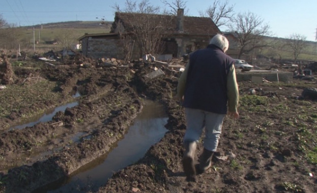 Наводнените миналата есен бургаски села излизат на протест ако държавата