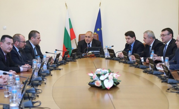 Сто милиона лева допълнително ще отпусне правителството за увеличение на