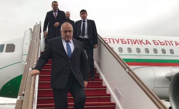 Министър председателят Бойко Борисов пристигна на двудневно работно посещение в Баку