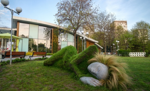 С поглед в бъдещето е мотото на предстоящото ново издание