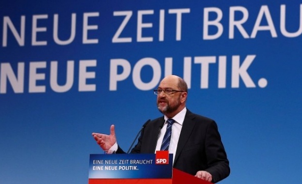 Лидерът на Германската социалдемократическа партия ГСДП Мартин Шулц отправи емоционален
