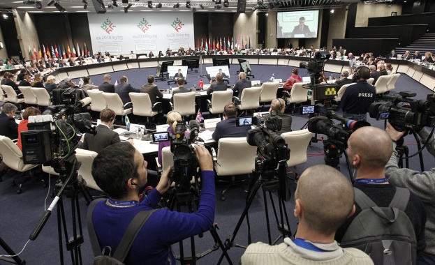 Председателят на Народното събрание Цвета Караянчева откри срещата на председателите