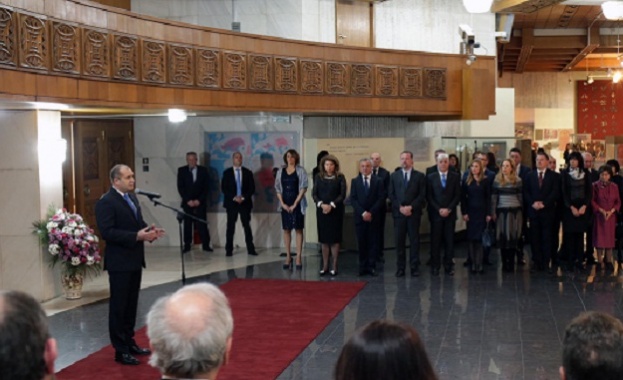 Българската външна политика трябва да бъде открита принципна и предвидима