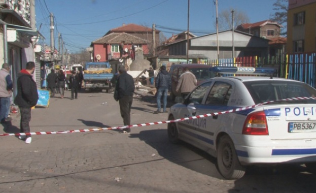 Акция за премахването на незаконни търговски обекти в пловдивския квартал