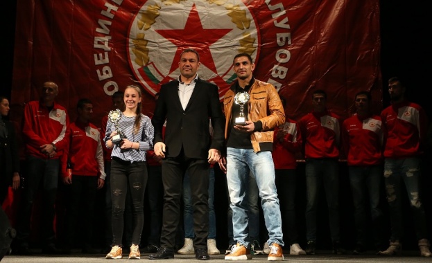 Талантите на „Еврофутбол - джудистът Ивайло Иванов и състезателката по