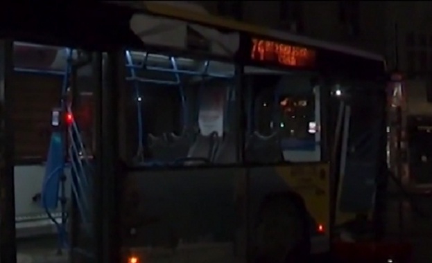 14 души пострадаха при тежка катастрофа с автобус на градския