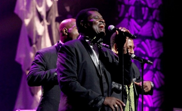 Бившият водещ вокалист на Темптейшънс и носител на наградата Грами