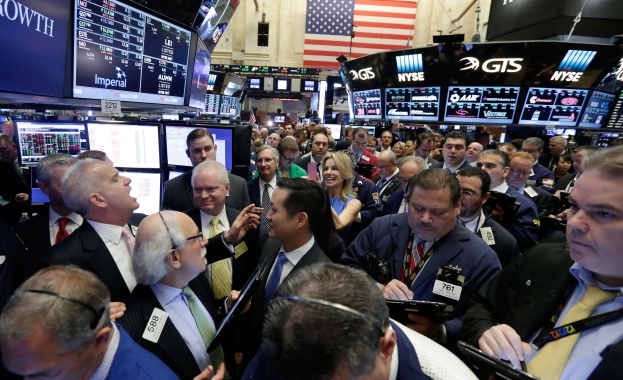 След неочаквания срив на борсите ситуацията на световните фондови пазари