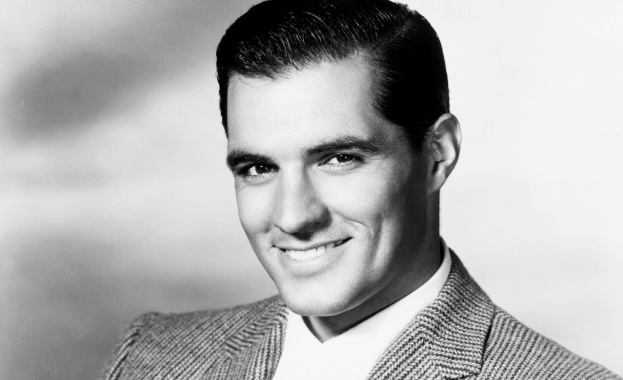 Американският актьор Джон Гавин известен с ролята си в психологическия