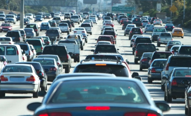 Лос Анжелис отново е градът, в който шофьорите губят най-много