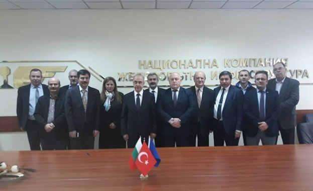 Подобряване на качеството на железопътната услуга и увеличаване на превозите