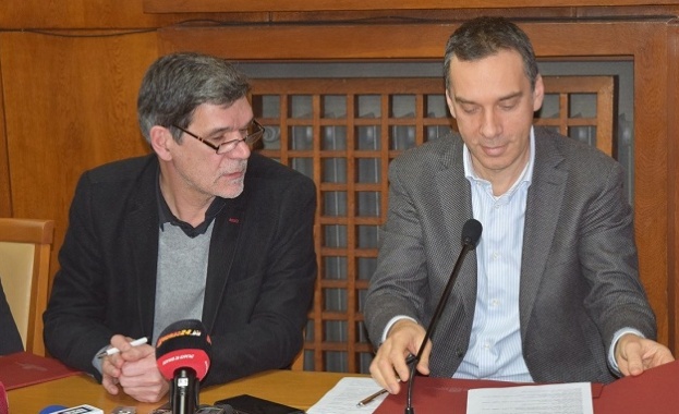 Филиалът на Националната художествена академия в Бургас първи и единствен