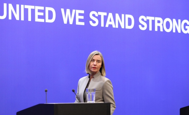 Сръбският президент Александър Вучич и неговият косовски колега Хашим Тачи