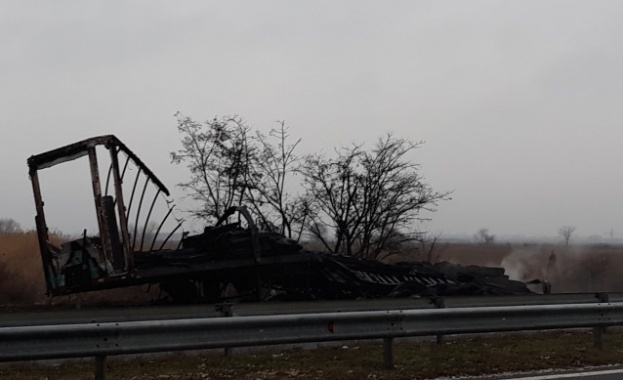 Магистрала Тракия е блокирана тази сутрин Движението е временно е