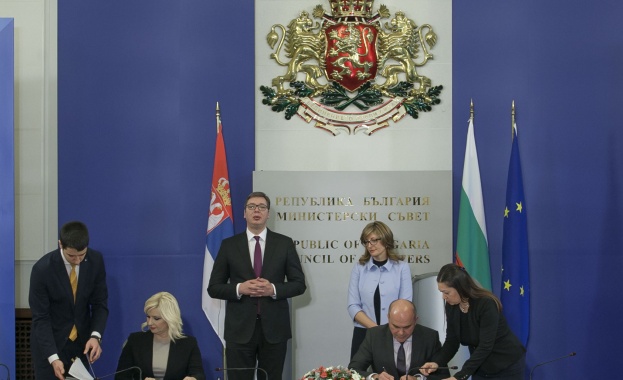 Вицепремиерът и министър на външните работи Екатерина Захариева се срещна