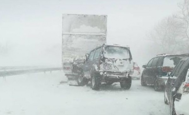 Около 13 30 часа на автомагистрала Хемус в района на с