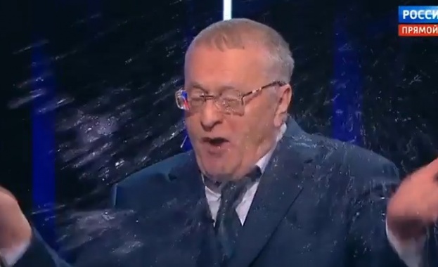 Множество страсти в кандидат президентските дебати в Русия А именно насред