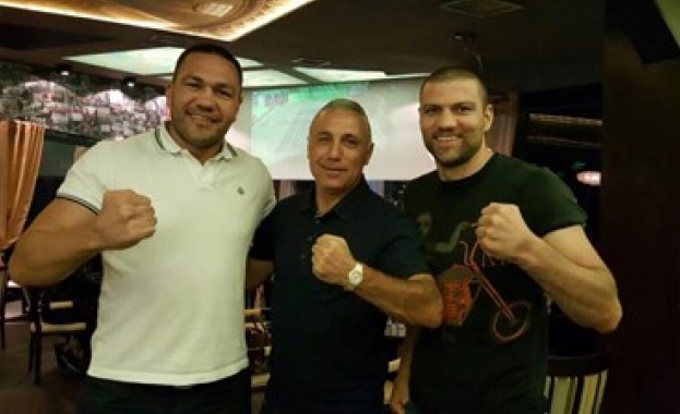 Легендата на българския футбол и Барселона Христо Стоичков пристига в