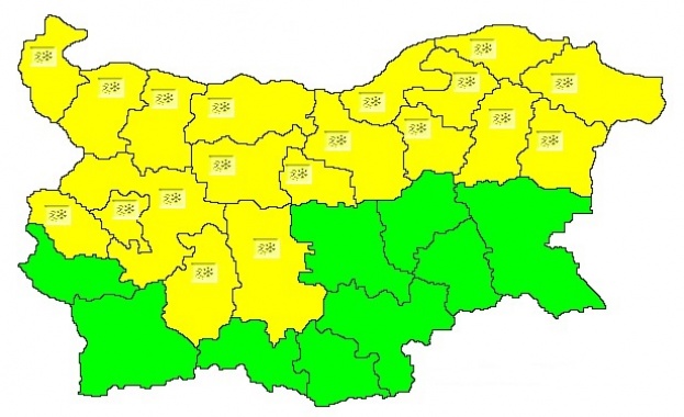 КРОСС Жълт код за опасност от поледици и снеговалежи е