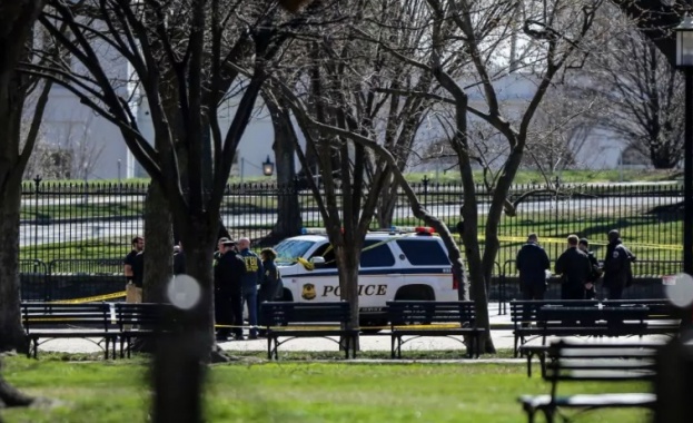 Мъж се самоуби пред Белия дом съобщава Си Ен Ен