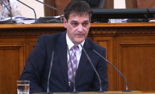 Министерството на здравеопазването трябва да уведомява предварително лекарите при изтегляне