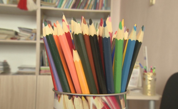 Учителки от София и Пловдив помагат на тежко болни деца