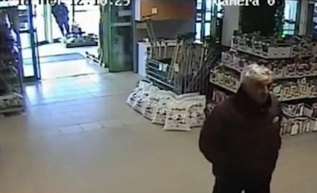 Полицията в Пловдив издирва мъж намерил портфейл с над 1500