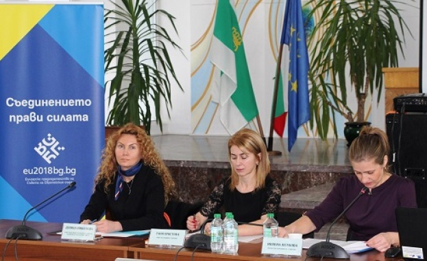 Разделянето на страната на четири района среща най високо одобрение в