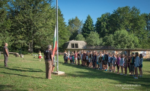 Национална гражданска инициатива Да върнем ученическите лагери на децата беше