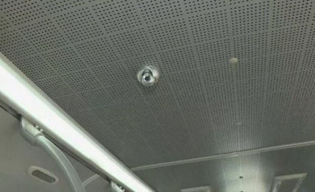 Във всеки автобус който ще обслужва четирите маршрута на нощния