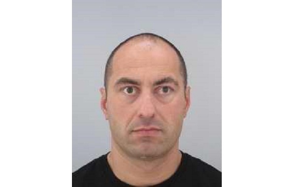 През 2011 година убедихме майката на Владимир Пелов да издаде