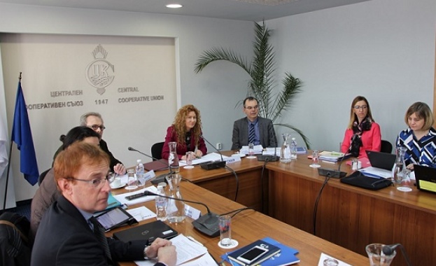 Зам министър Деница Николова председателства заседание на Комитета за наблюдение