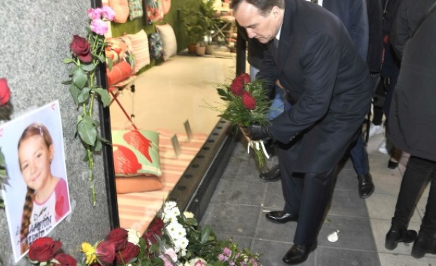 Стокхолм и цяла Швеция отбелязват днес една година от атентата