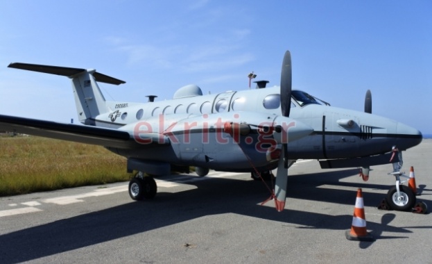 Два американски разузнавателни самолета са кацнали на летище Никос Казандзакис