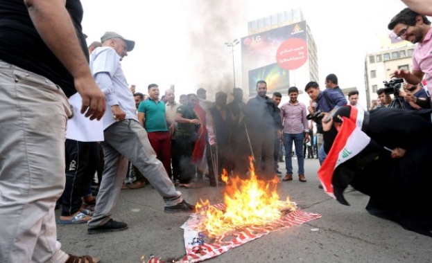 Напрежение и протести разтърсват Персийския залив след западните въздушни удари