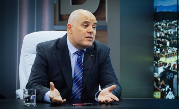 Законовите текстове са причина за многочасовия публичен арест на кметицата