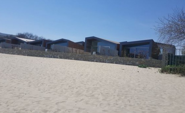 11 нови бунгала по протежение на плажната ивица се строят